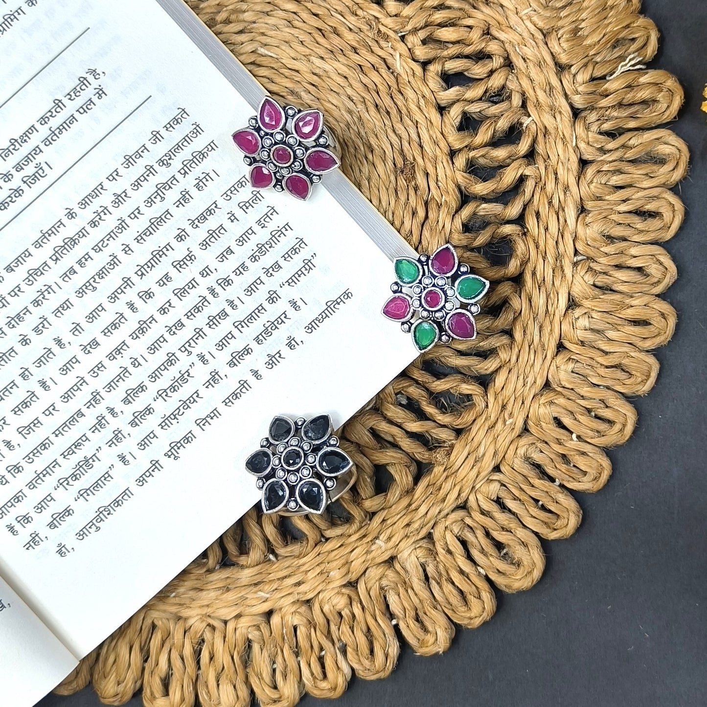 FLOWER OXIDISED SILVER LOOKLIKE ADJUSTABLE FINGER RINGS