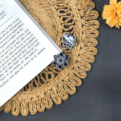 FLOWER OXIDISED SILVER LOOKLIKE ADJUSTABLE FINGER RINGS