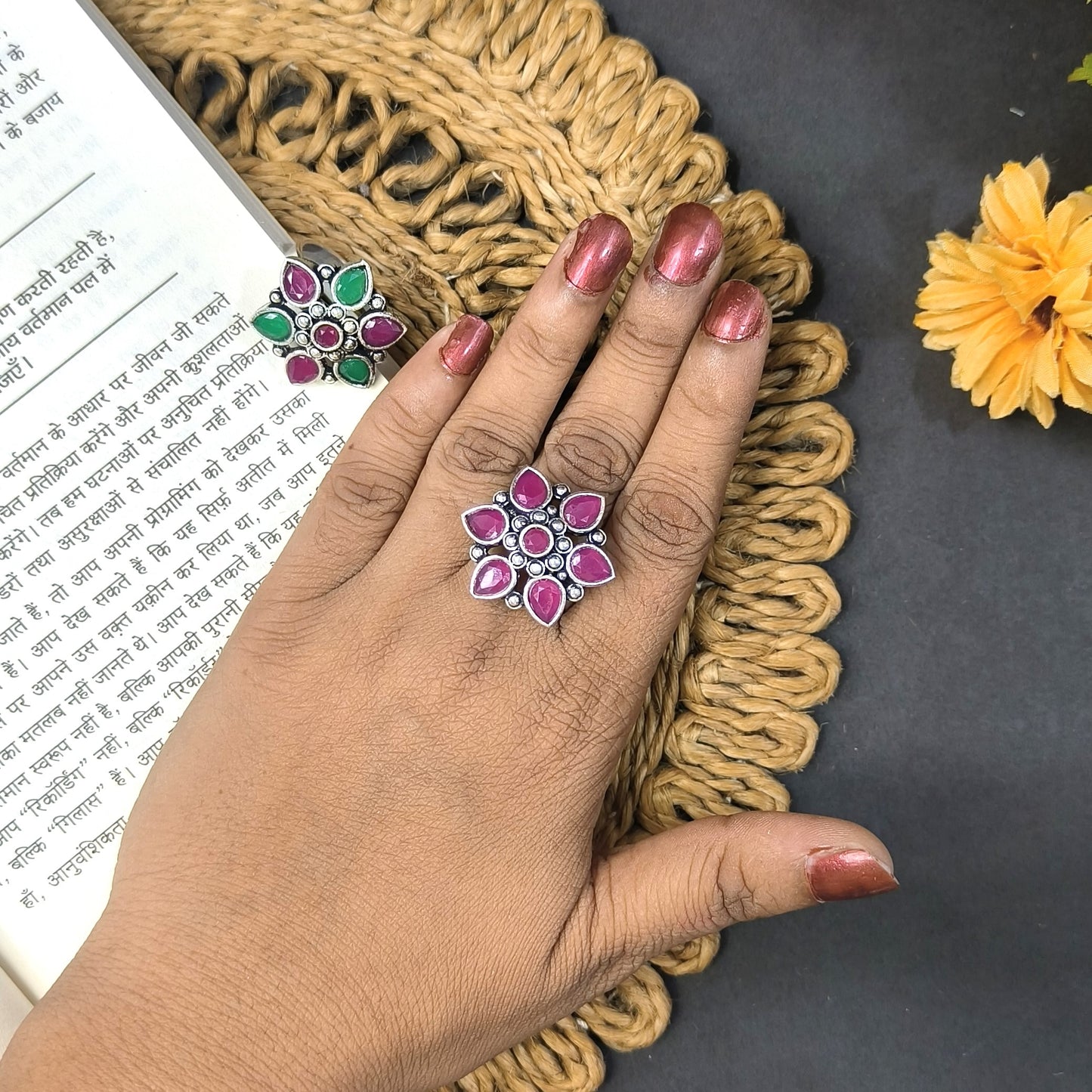 FLOWER OXIDISED SILVER LOOKLIKE ADJUSTABLE FINGER RINGS