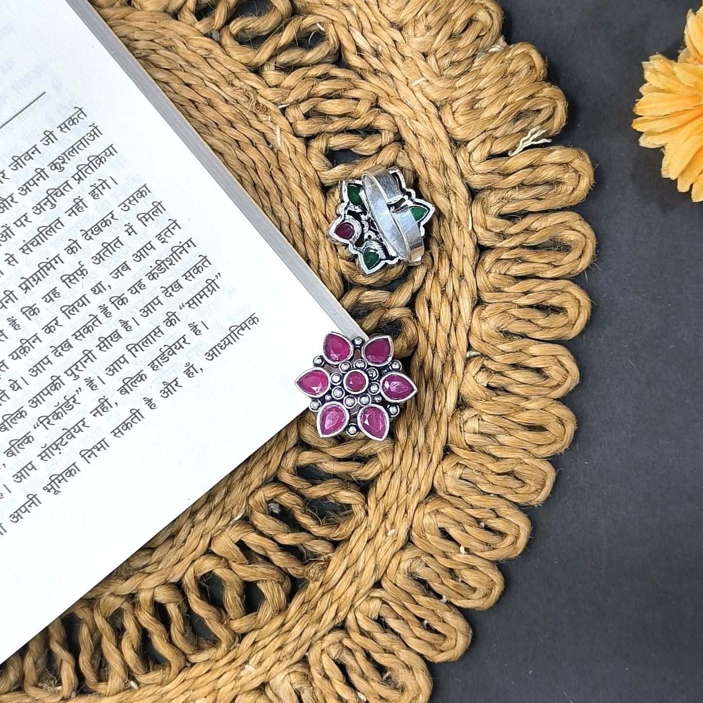 FLOWER OXIDISED SILVER LOOKLIKE ADJUSTABLE FINGER RINGS