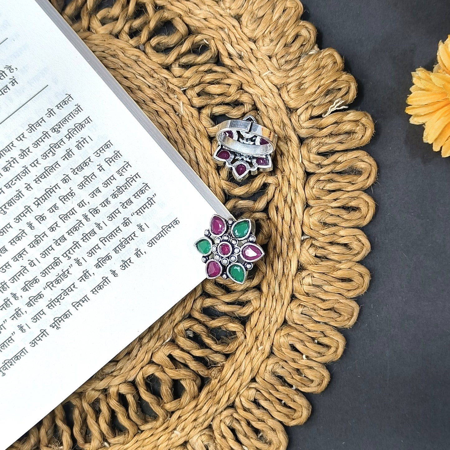 FLOWER OXIDISED SILVER LOOKLIKE ADJUSTABLE FINGER RINGS