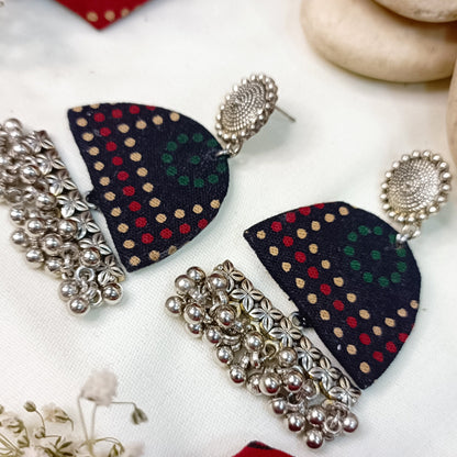 BLACK FABRIC EARRINGS