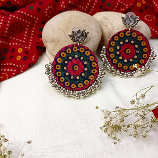 Silver Tone Gungroo With Red Bandhani Earrings