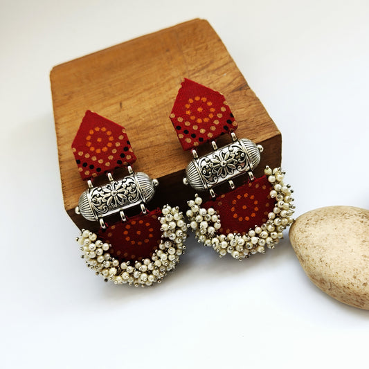 JAMNAGRI RED BANDHANI EARRINGS