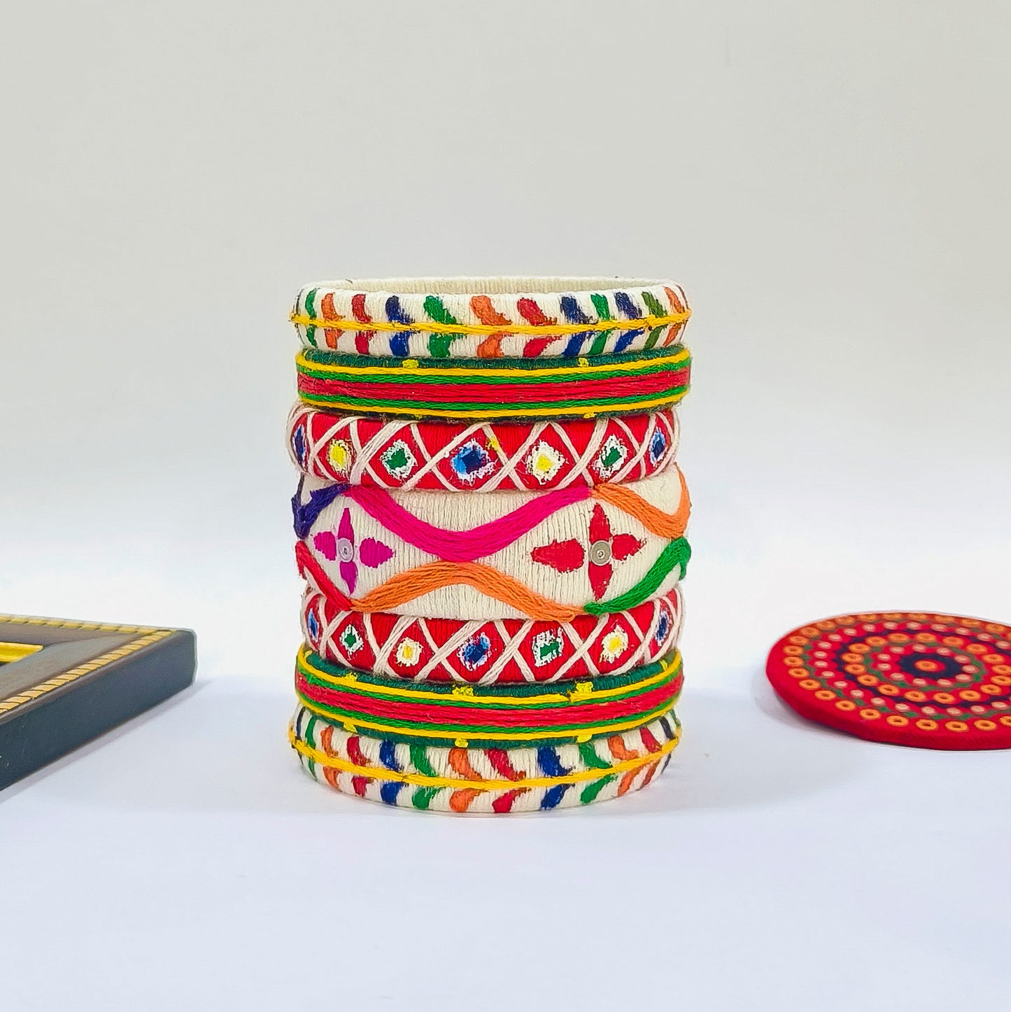 VAIDEHI HAND PAINTED COTTON THREAD BANGLES